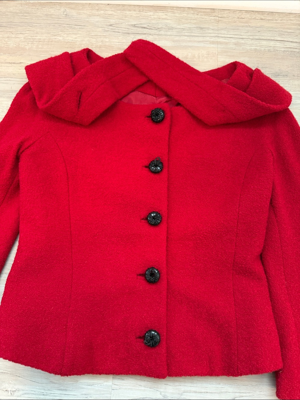 Carolina Herrera Red Two-Piece Suit - Picture 4 of 4